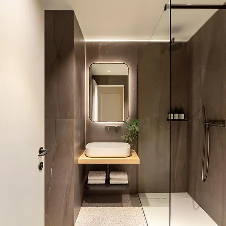 Bob W Crocetta מלון דירות 3*